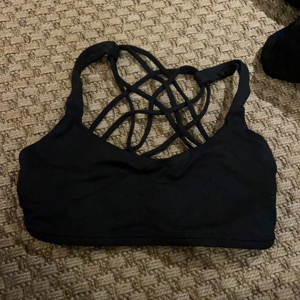 Size 2 black lulu lemon bra